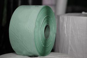 Coplaflex, Empaques plásticos flexibles; coextrusión; polietileno; laminados; alta y baja densidad; sector alimentos; aseo; alta barrera; bolsas ecológicas; rollo termo encogible; calidad garantizada; empaque personalizado; reducción de riesgos ambientales; producción sostenible.